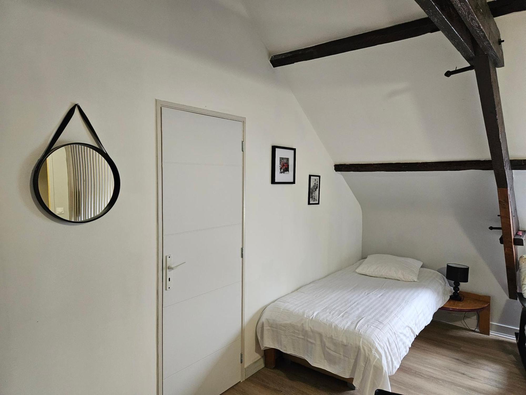 Du 1 Apartment